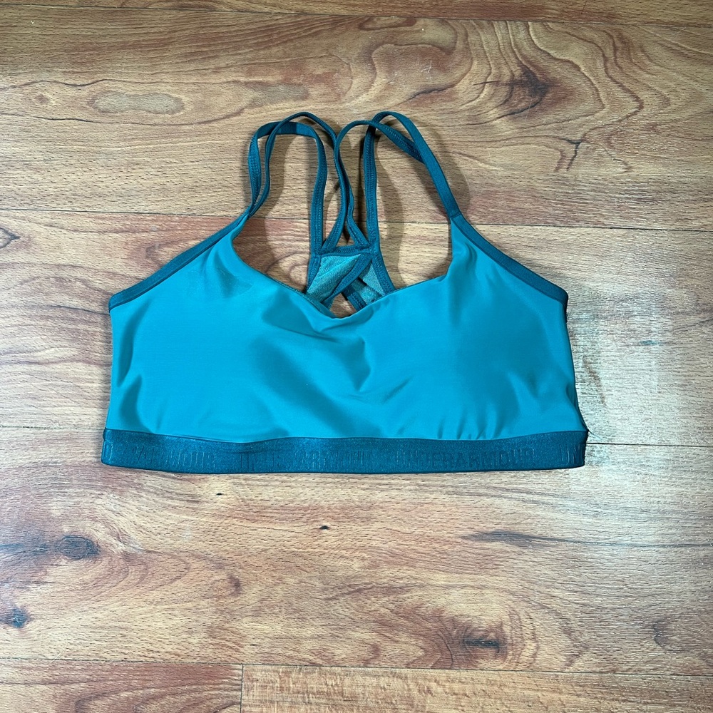 Under Armor Bra Size M